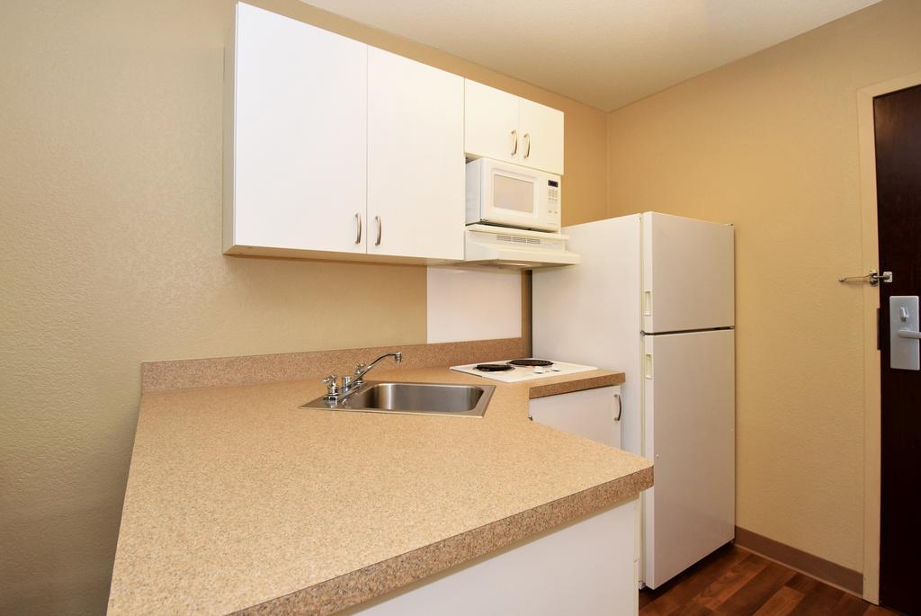 Extended Stay America Suites - Raleigh - Cary - Regency Parkway North Экстерьер фото