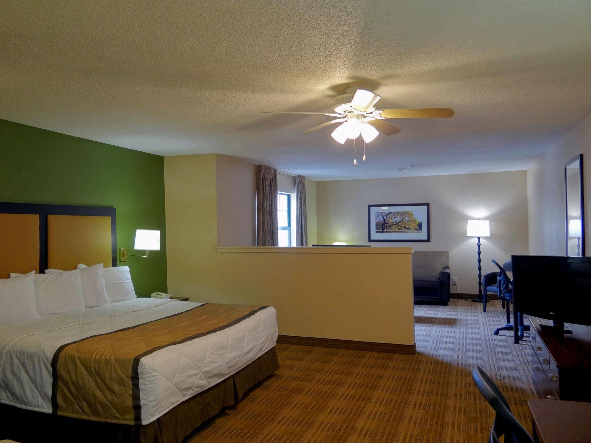 Extended Stay America Suites - Raleigh - Cary - Regency Parkway North Экстерьер фото